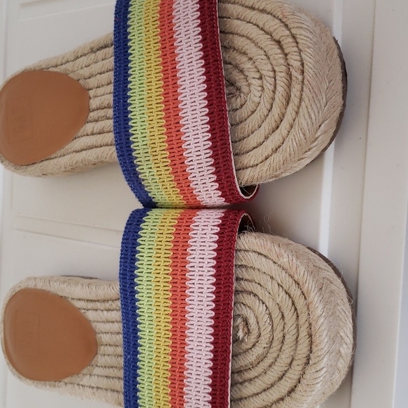 Gap rainbow woven slides, espadrille flats, women's size 9 - Picture 3 of 9